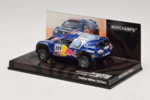 Volkswagen Race Touareg Red Bull #307 B. Saby / M. Perin Dakar Rally 2005 Minichamps 1:43 436055307 メタル - 画像 3/5