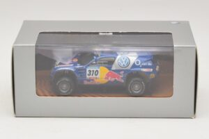 Volkswagen Race Touareg Red Bull #310 ディーラーエディション 2005 Minichamps 1:43 7LO099400PD310 メタル - 画像 5/5