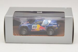 Volkswagen Race Touareg Red Bull #313 ディーラーエディション 2005 Minichamps 1:43 7LO099400PD313 メタル - 画像 4/5