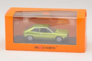 Volkswagen Scirocco Mk1 グリーンメタリック Maxichamps 1:43 940050420 メタル - 画像 4/4