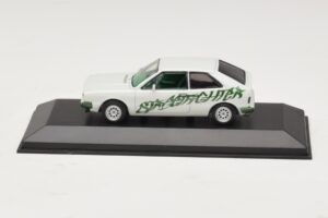 Volkswagen Scirocco Mk1 Streetfighter ホワイト Minichamps 1:43 430050424 メタル
