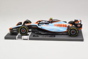 Williams Racing FW45 #2 L. Sargeant Singapore GP 2023 Minichamps 1:18 117231602 メタル - 画像 3/7