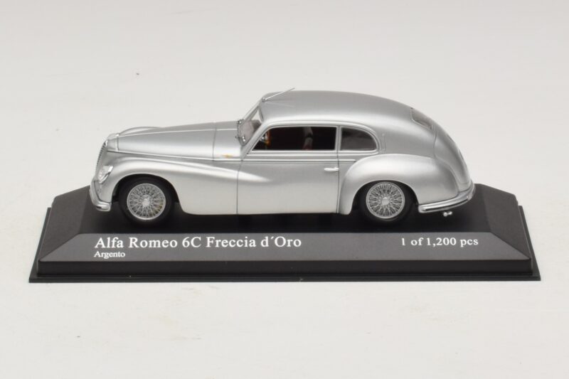Alfa Romeo 6C 2500 Freccia d'Oro シルバー Minichamps 1:43 400120480 メタル