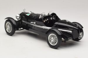 Alfa Romeo 8C Monza ブラック Bburago 1:18 3014-P1 メタル - 画像 5/6