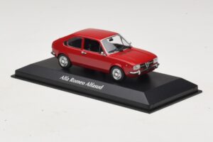Alfa Romeo Alfasud レッド Maxichamps 1:43 940120100 メタル - 画像 3/5