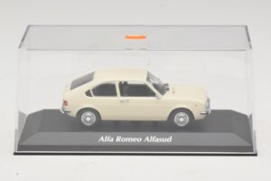 Alfa Romeo Alfasud ホワイト Maxichamps 1:43 940120101 メタル - 画像 4/5