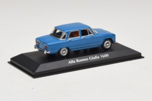 Alfa Romeo Giulia 1600 ブルー Maxichamps 1:43 940120900 メタル - 画像 2/5