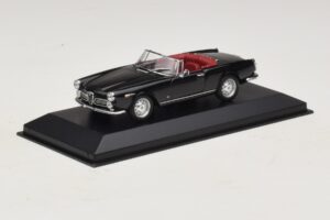 Alfa Romeo Giulia Spider ブラック Minichamps 1:43 400120730 メタル - 画像 2/5