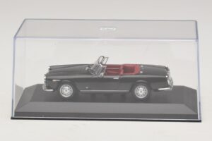Alfa Romeo Giulia Spider ブラック Minichamps 1:43 400120730 メタル - 画像 4/5