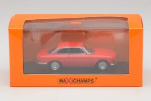 Alfa Romeo Giulia Sprint GTA レッド Maxichamps 1:43 940120440 メタル - 画像 5/5