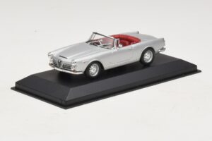 Alfa Romeo Spider 916 3.2 V6 24V シルバー Minichamps 1:43 400120330 メタル - 画像 2/5