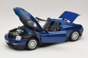 Alfa Romeo Spider 916 ブルー Maisto 1:18 31831 メタル - 画像 2/8