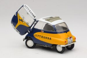 BMW Isetta 250 Lufthansa Revell 1:18 08926 メタル - 画像 5/8