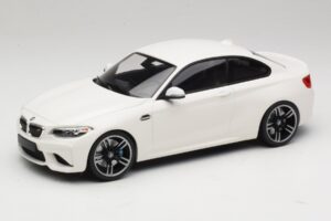 BMW M2 F87 ホワイト Minichamps 1:18 155026104 メタル