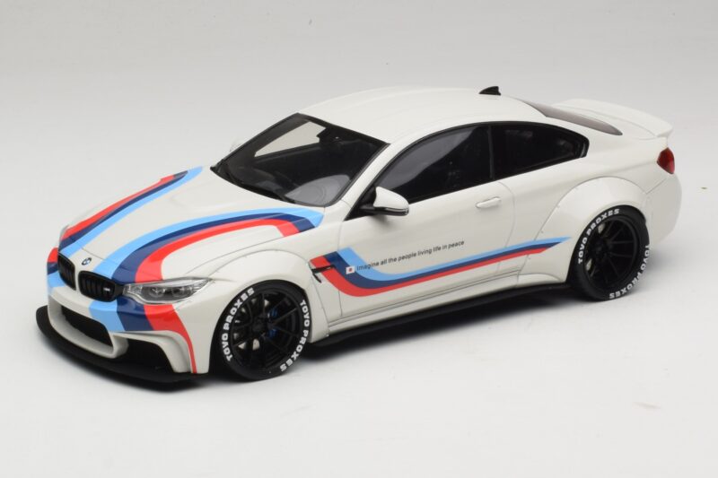 BMW M4 F82 Liberty Walk 交換用ボックス GT Spirit 1:18 GT067-R1 レジン
