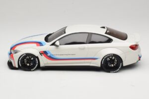 BMW M4 F82 Liberty Walk 交換用ボックス GT Spirit 1:18 GT067-R1 レジン - 画像 3/6