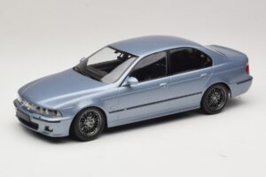 BMW M5 E39 Silverstone Blue Metallic KK-Scale 1:18 KKDC181622 メタル