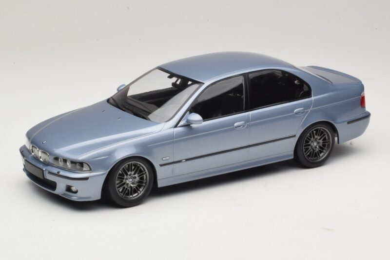 BMW M5 E39 Silverstone Blue Metallic KK-Scale 1:18 KKDC181622 メタル