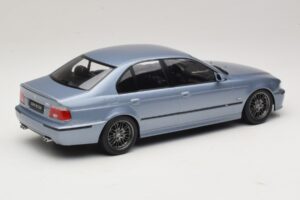 BMW M5 E39 Silverstone Blue Metallic KK-Scale 1:18 KKDC181622 メタル - 画像 2/6