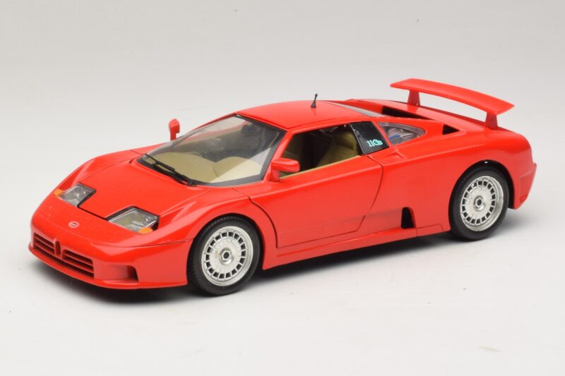 Bugatti EB110 レッド Bburago 1:18 3055-P1 メタル