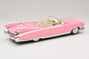 Cadillac Eldorado Biarritz ピンク Maisto 1:18 31813-P1 メタル - 画像 3/8