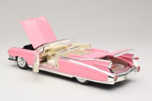 Cadillac Eldorado Biarritz ピンク Maisto 1:18 31813-P1 メタル - 画像 5/8