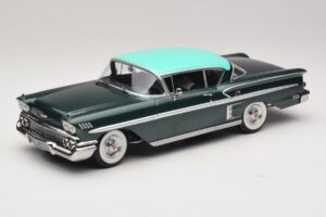 Chevrolet Bel Air Impala Coupe ダークグリーンメタリック&グリーン KK-Scale 1:18 KKDC181594 メタル