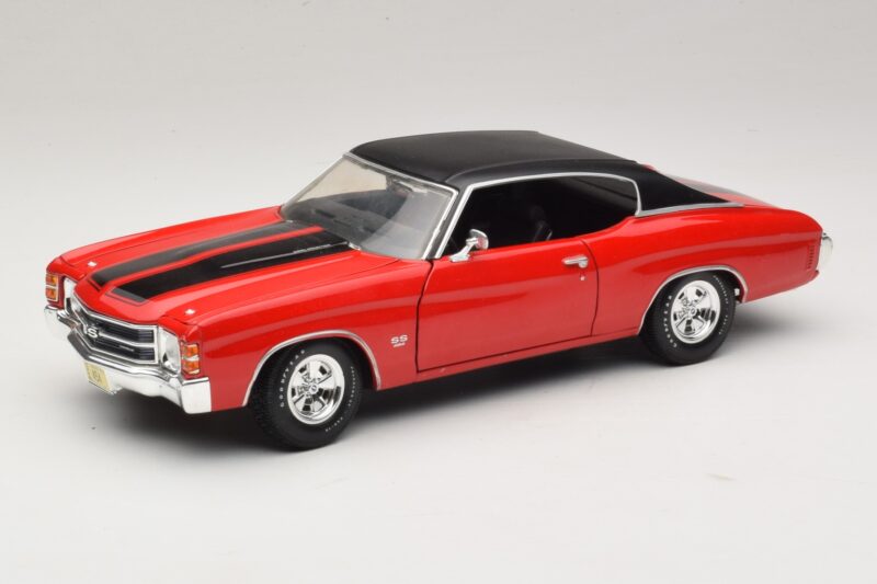 Chevrolet Chevelle SS454 レッド Maisto 1:18 31890-P1 メタル