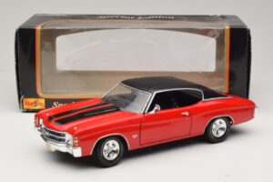 Chevrolet Chevelle SS454 レッド Maisto 1:18 31890-P1 メタル - 画像 8/8