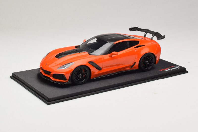 Chevrolet Corvette C7 ZR-1 High Voltage Tint TopSpeed 1:18 TS0147 レジン