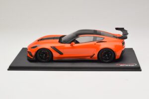 Chevrolet Corvette C7 ZR-1 High Voltage Tint TopSpeed 1:18 TS0147 レジン - 画像 3/6