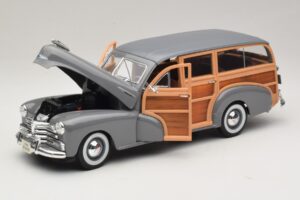 Chevrolet Fleetmaster Woody グレー Maisto 1:18 31854 メタル - 画像 2/8
