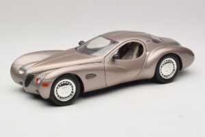Chrysler Atlantic ベージュ Guiloy 1:18 68570 メタル