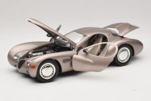 Chrysler Atlantic ベージュ Guiloy 1:18 68570 メタル - 画像 2/8