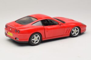 Ferrari 550 Maranello レッド Majorette 1:18 5974 メタル - 画像 3/8