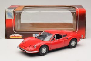 Ferrari Dino 246 レッド Majorette 1:18 5271 メタル - 画像 8/8