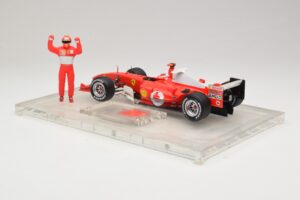 Ferrari F2004 #1 M. Schumacher F1 World Champion 2004 レーシングスーツ付き Hot Wheels 1:18 B66221 メタル - 画像 5/6
