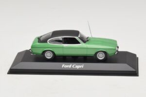 Ford Capri II グリーンメタリック Maxichamps 1:43 940081200 Diecast