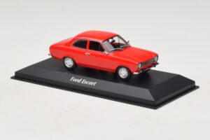 Ford Escort Mk1 レッド Maxichamps 1:43 940081001 メタル - 画像 3/5