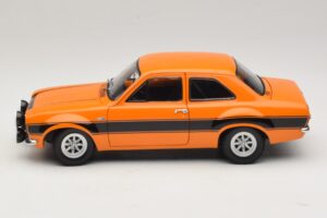 Ford Escort Mk1 RS1600 AVO オレンジ ブラックストライプ Minichamps 1:18 100688104 メタル - 画像 4/8