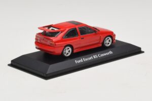 Ford Escort RS Cosworth レッド Maxichamps 1:43 940082100 メタル - 画像 2/5