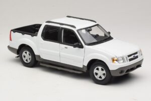Ford Explorer Sport Trac ホワイト Maisto 1:18 36891 メタル - 画像 6/8