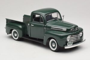 Ford F-1 グリーン Road Legends 1:18 92218 メタル - 画像 6/8