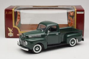Ford F-1 グリーン Road Legends 1:18 92218 メタル - 画像 8/8