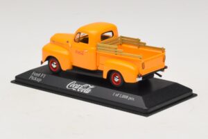 Ford F1 Coca-Cola Minichamps 1:43 400082062 メタル - 画像 3/5