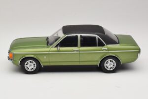Ford Granada Mk1 グリーンメタリック & ブラック MCG 1:18 MCG18569 メタル - 画像 3/6