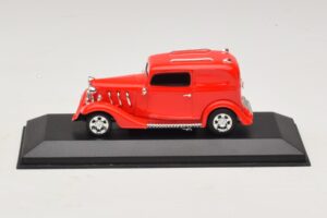 Ford Hot Rod レッド Minichamps 1:43 400142264 メタル