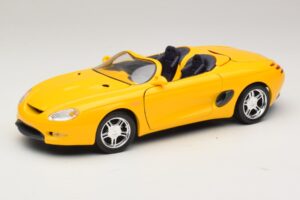 Ford Mustang Mach III カブリオレ イエロー Maisto 1:18 32815 メタル