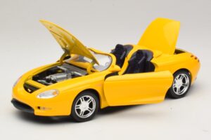 Ford Mustang Mach III カブリオレ イエロー Maisto 1:18 32815 メタル - 画像 2/8