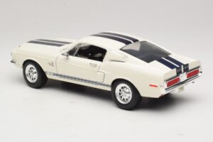 Ford Shelby GT500KR ホワイト Road Legends 1:18 92168 メタル - 画像 7/8